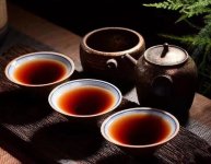 普洱生茶是當年的好還是陳年的好？